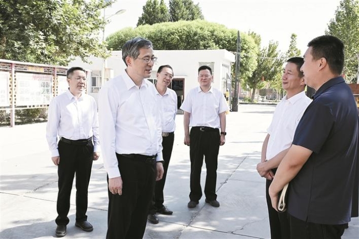 何忠友 何忠友